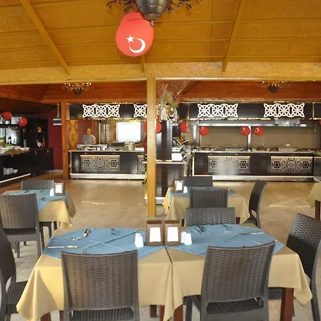 Otel Adora Side